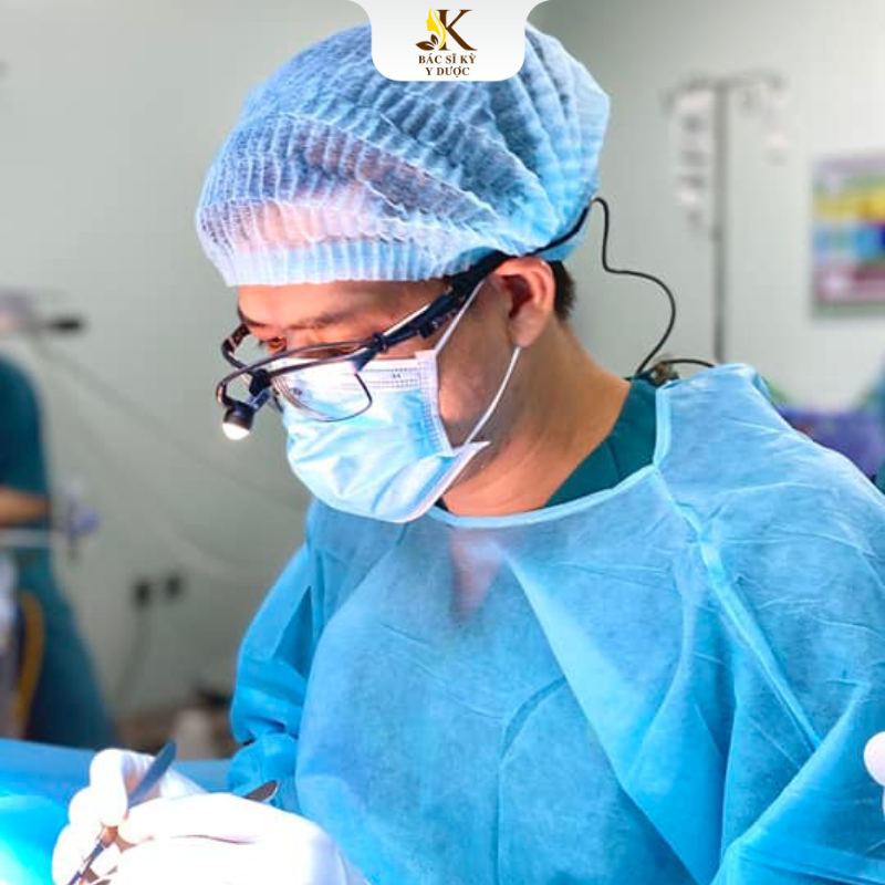 Cắt chỉ nâng mũi